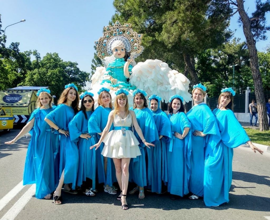 Южный ветер -команда фестиваля воздушных шаров море шаров 2019.jpg