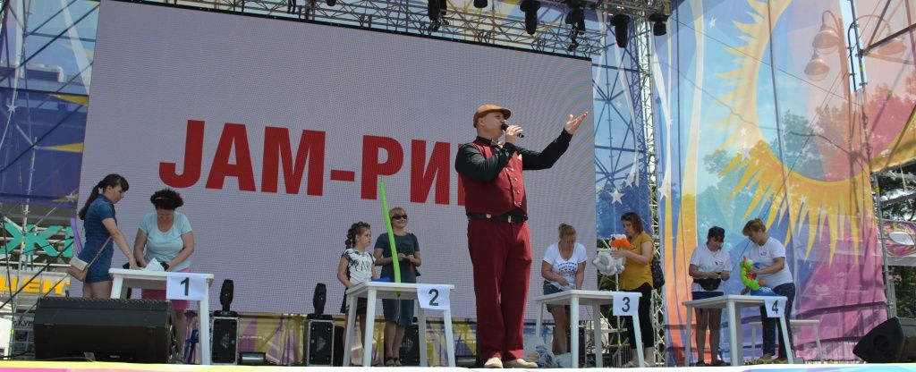 Jam ринг фестиваль Море шаров 2019 в Геленджике.JPG